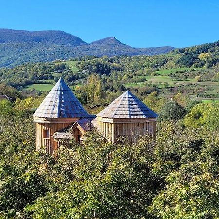 Roulottes Au Pied Du Vercors แซงต์-ฌอง-ออง-รัวยองส์ ภายนอก รูปภาพ
