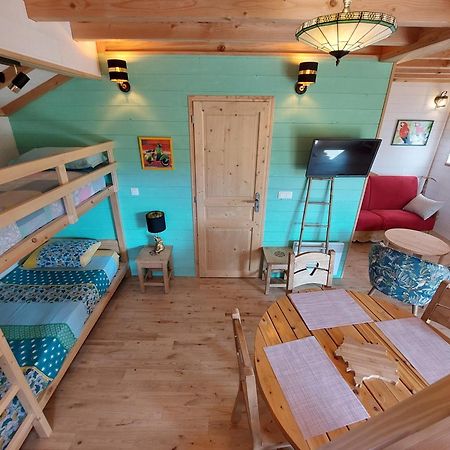 Roulottes Au Pied Du Vercors แซงต์-ฌอง-ออง-รัวยองส์ ภายนอก รูปภาพ