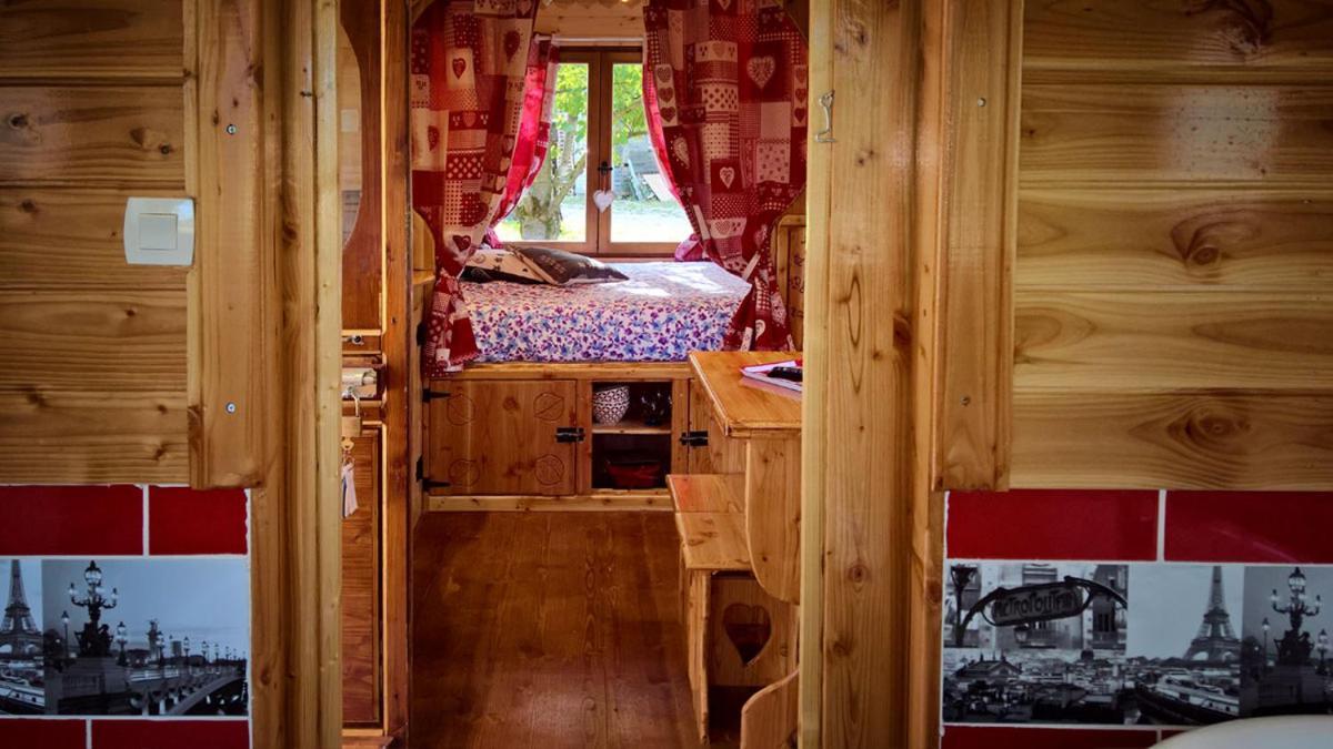Roulottes Au Pied Du Vercors แซงต์-ฌอง-ออง-รัวยองส์ ภายนอก รูปภาพ