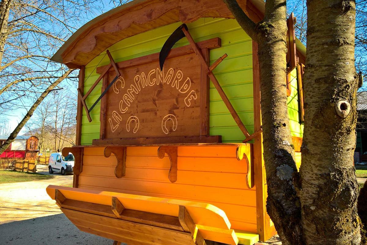 Roulottes Au Pied Du Vercors แซงต์-ฌอง-ออง-รัวยองส์ ภายนอก รูปภาพ
