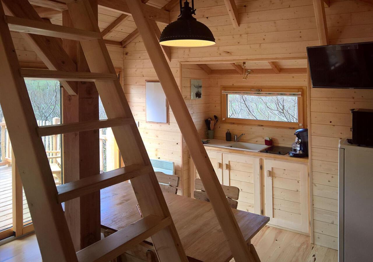 Roulottes Au Pied Du Vercors แซงต์-ฌอง-ออง-รัวยองส์ ภายนอก รูปภาพ