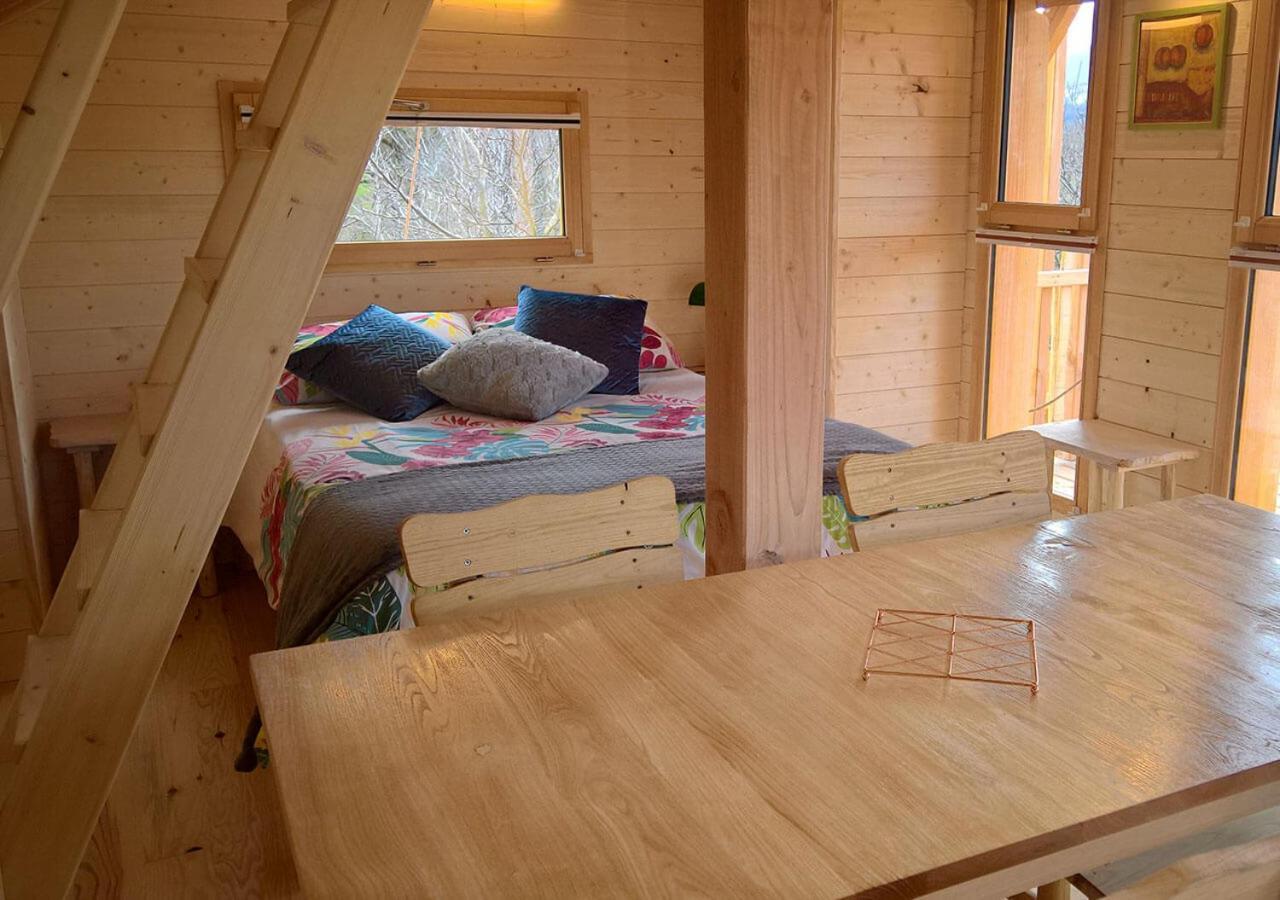 Roulottes Au Pied Du Vercors แซงต์-ฌอง-ออง-รัวยองส์ ภายนอก รูปภาพ
